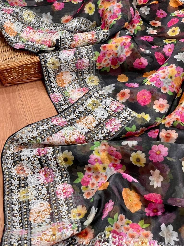 Black Soft & Pure Organza silk saree With Beautiful Floral Designe