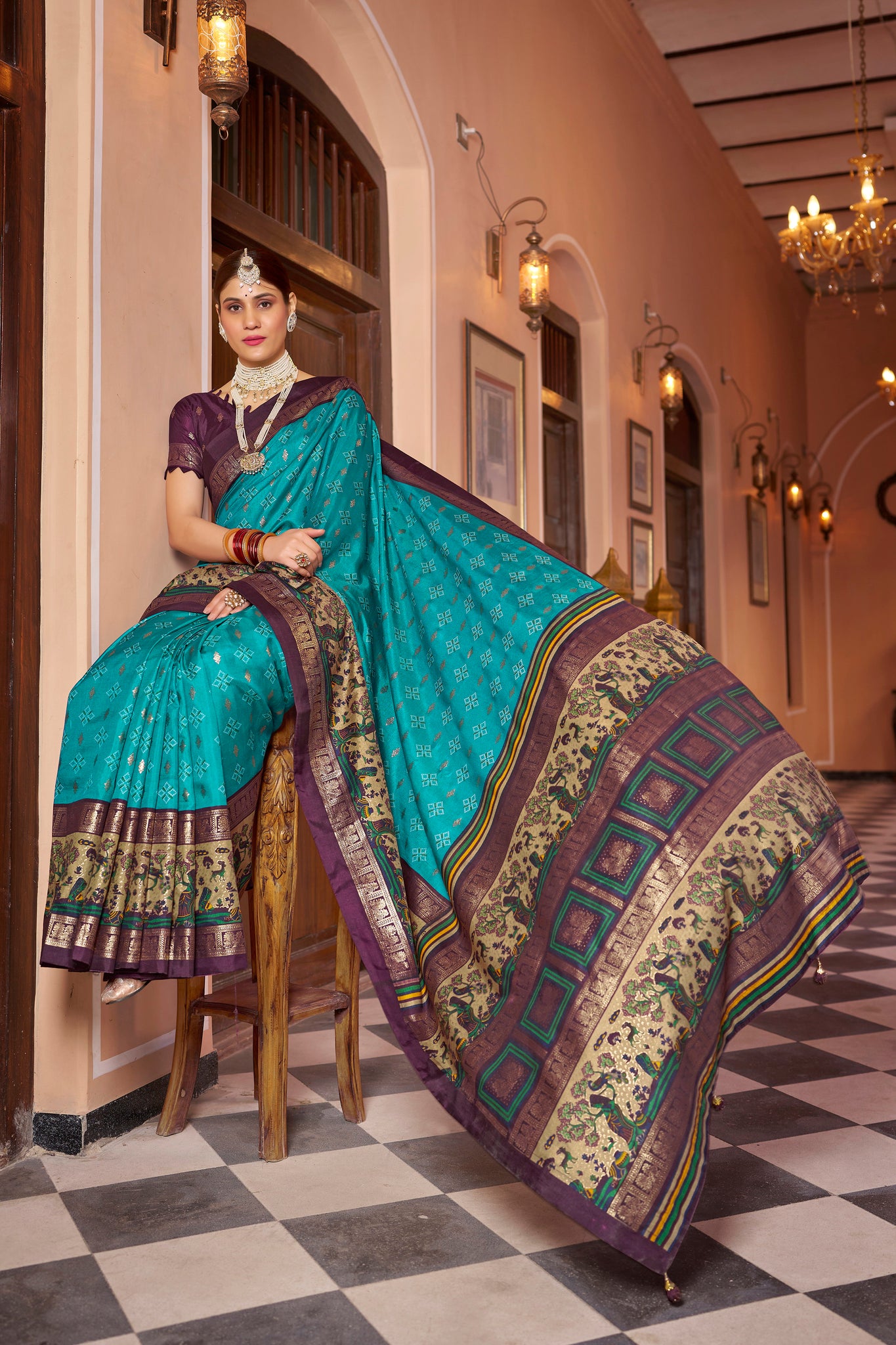 Capricious Rama Colour Traditional Looking Silk Saree