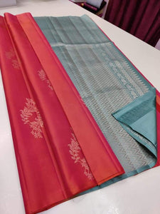Gajri Soft Silk Saree With Golden Zari Weaving